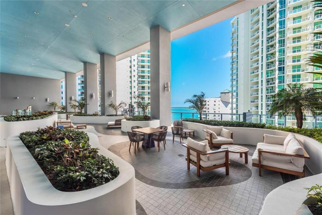 Lovely Upscale Condo Gorgeous View 2Bd 2Bath In Brickell Маямі Екстер'єр фото